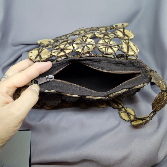 Small Coconut Shell Handbag Vintage (90s) - purchased in Hawaii - 8"Lx4"W - Picture 9 of 11